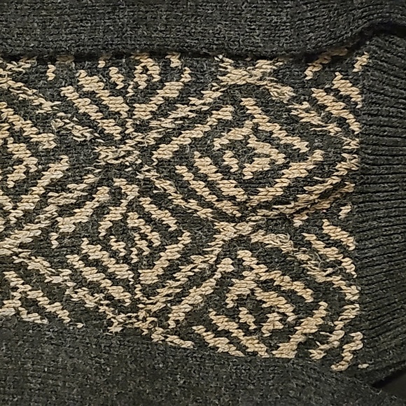 Men's Large vintage sweater. - Picture 4 of 4